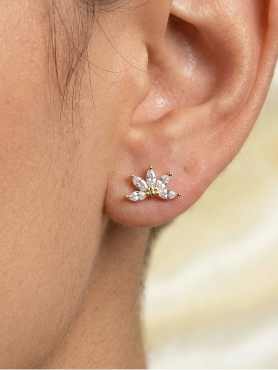 Jewelry - Elegant Gold S925 Flower cartridge Stud Earring
